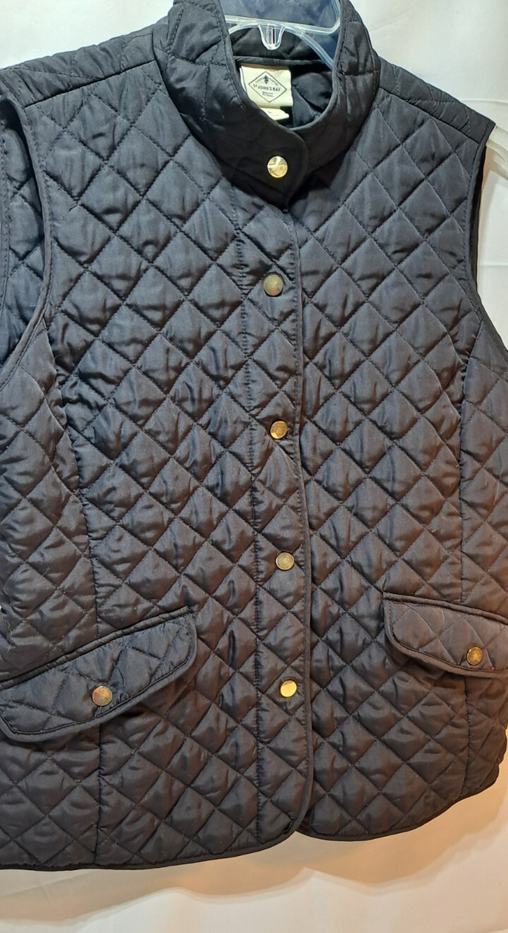 St. John's Bay Black Quilted Women's Vest Sz L
